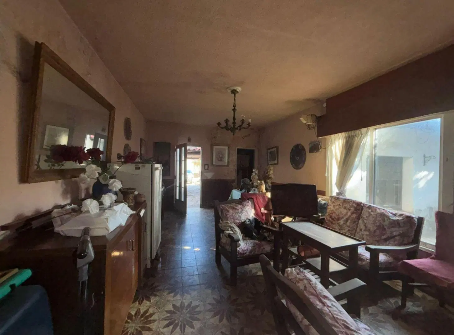 VENTA CASA A REFACCIONAR PALOMAR MORON 5