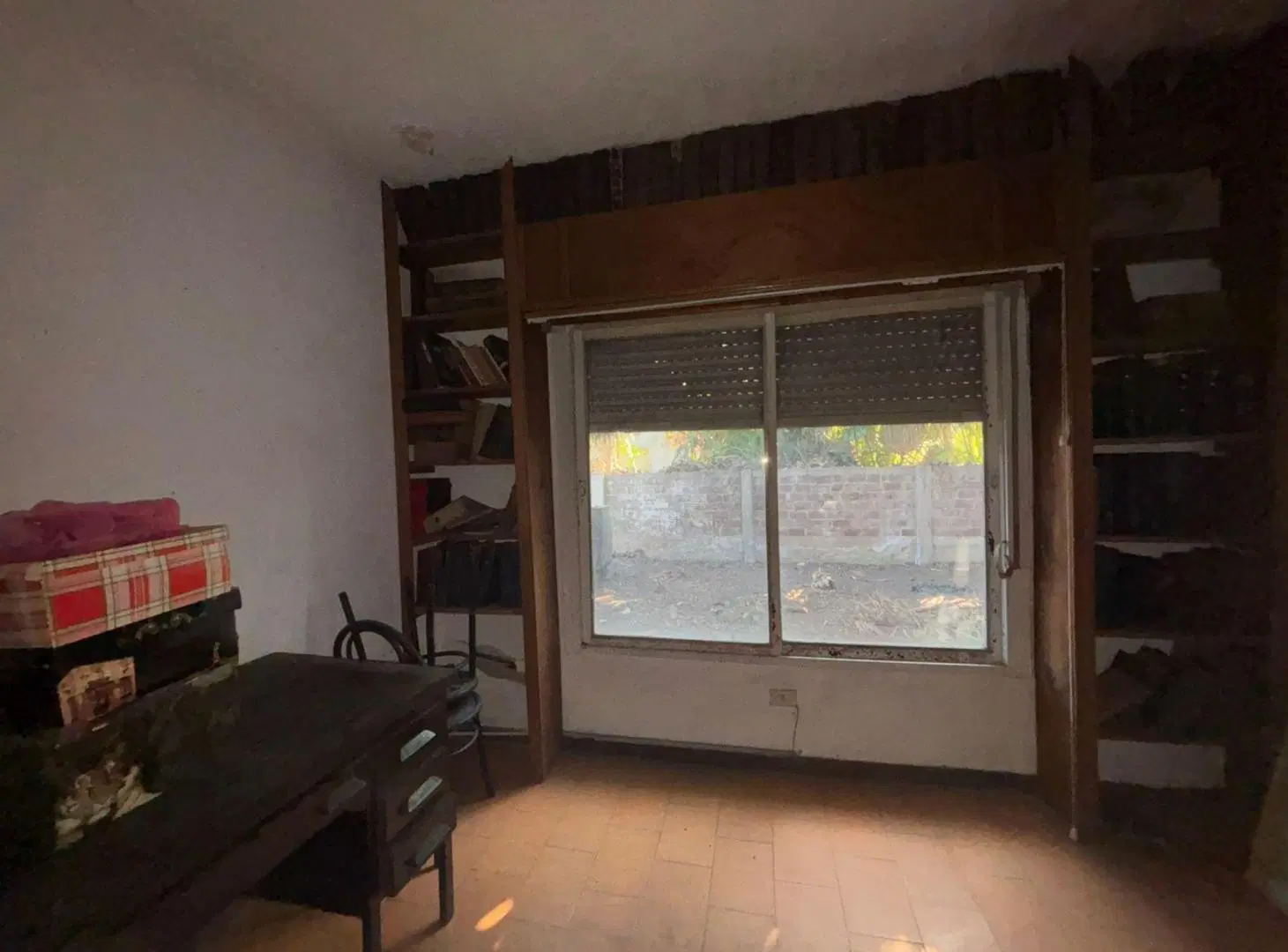 VENTA CASA A REFACCIONAR PALOMAR MORON 3