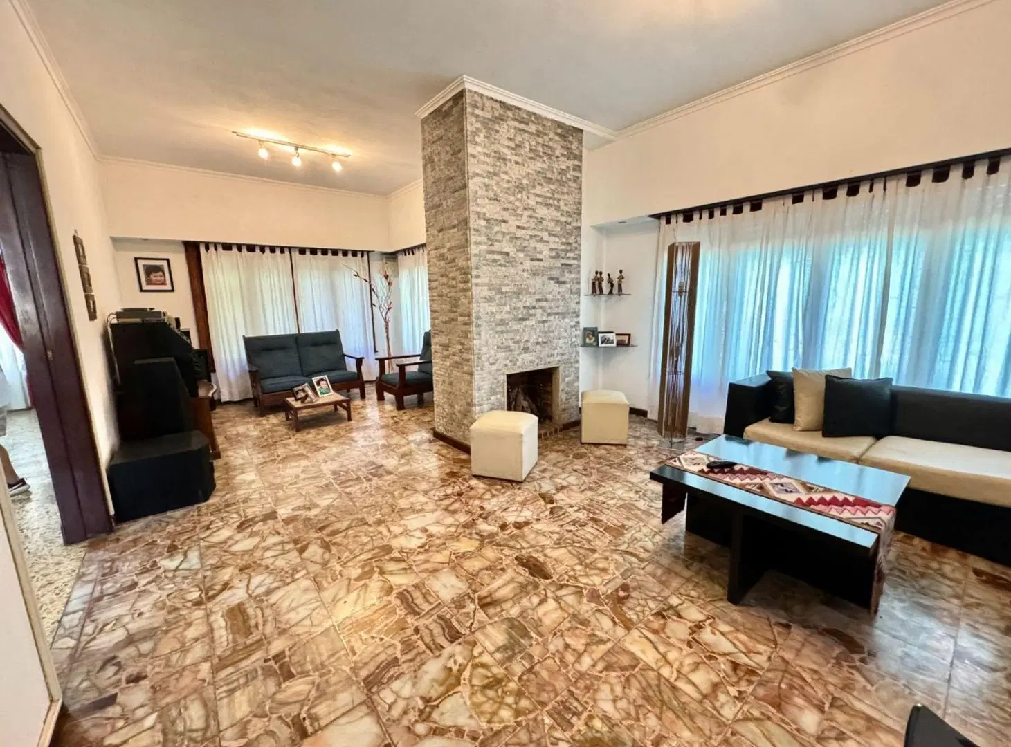 VENTA CASA TIPO QUINTA 4 AMB.  BERAZATEGUI 2
