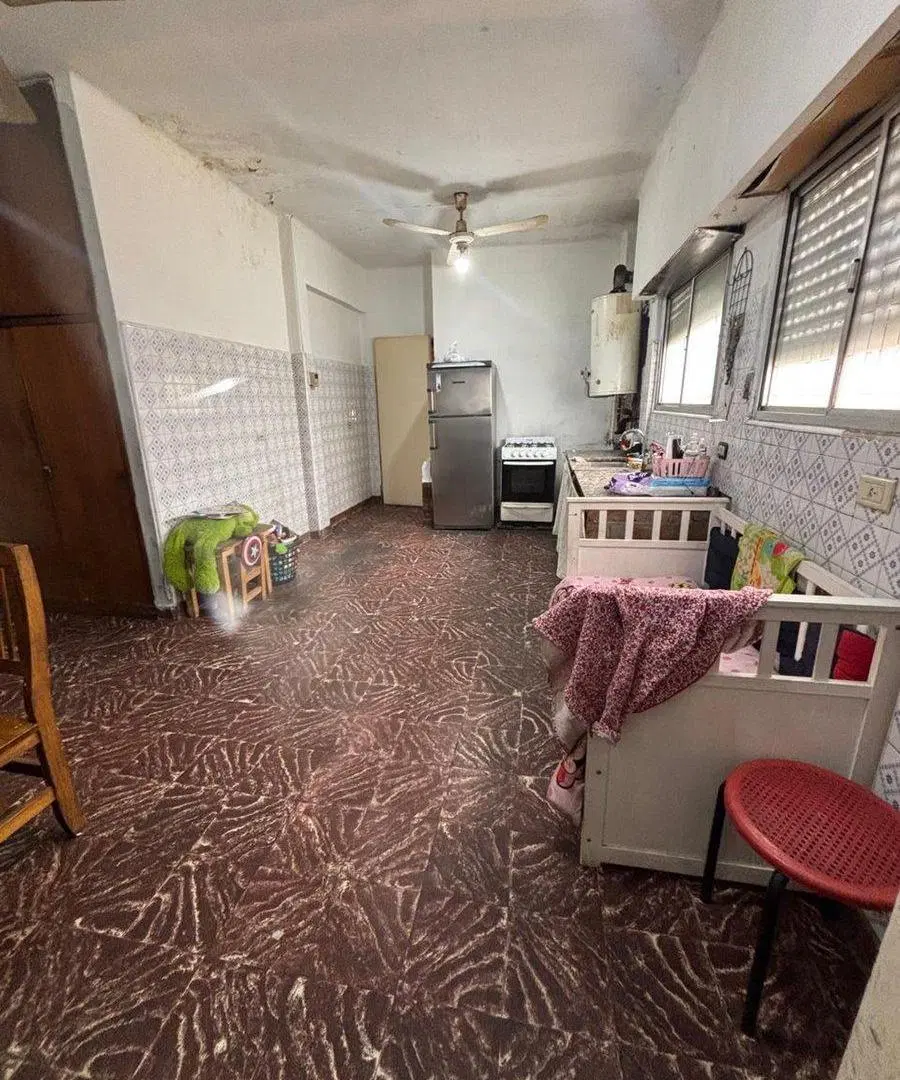 VENTA  CASA VALENTIN ALSINA CON LOCAL + GALPON 5