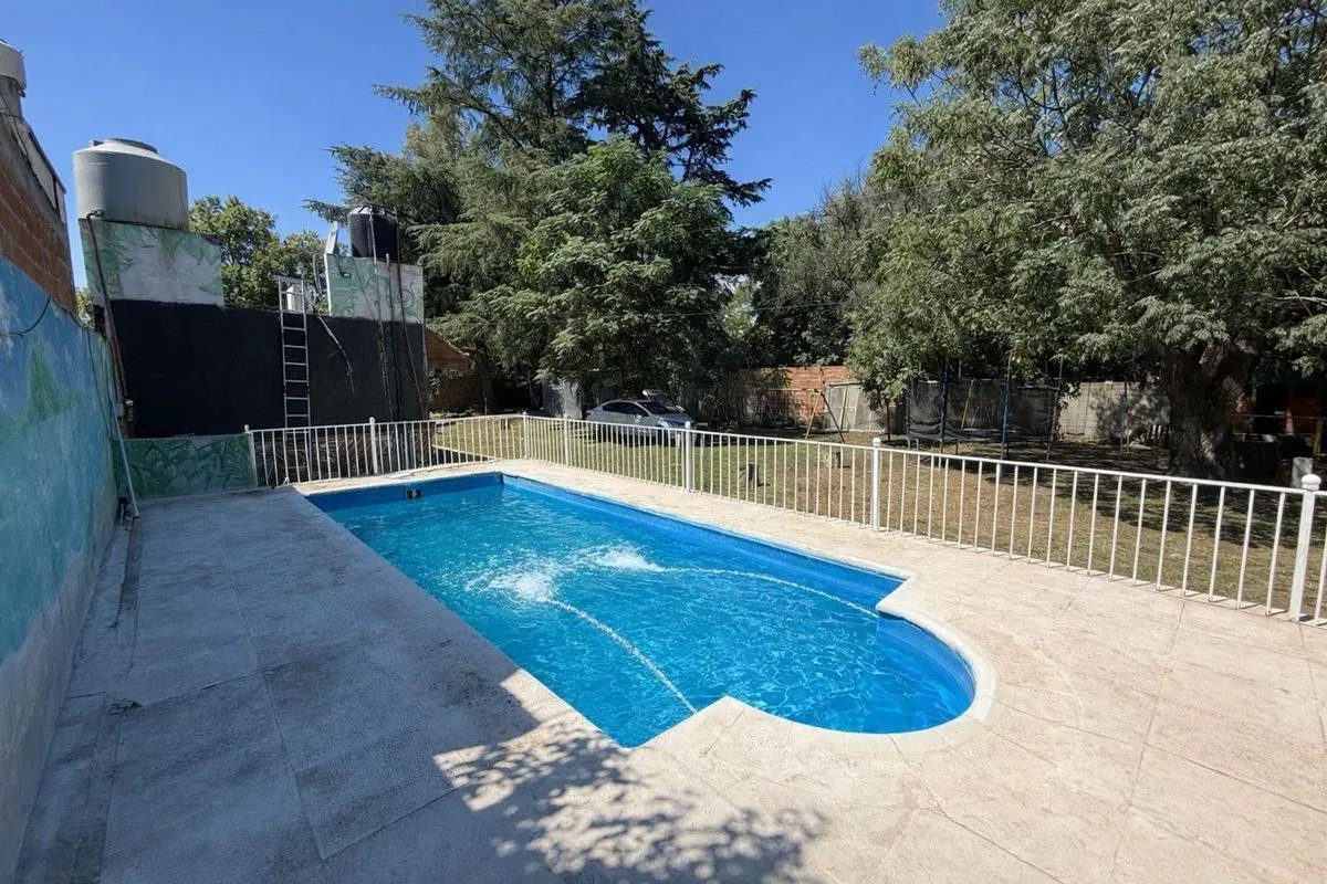 Venta Quinta con pileta, quincho y parrilla 5