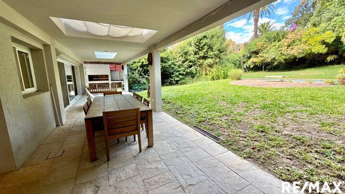 Foto de VENTA CASA 5 AMBIENTES EN SAN ISIDRO, imagen 3