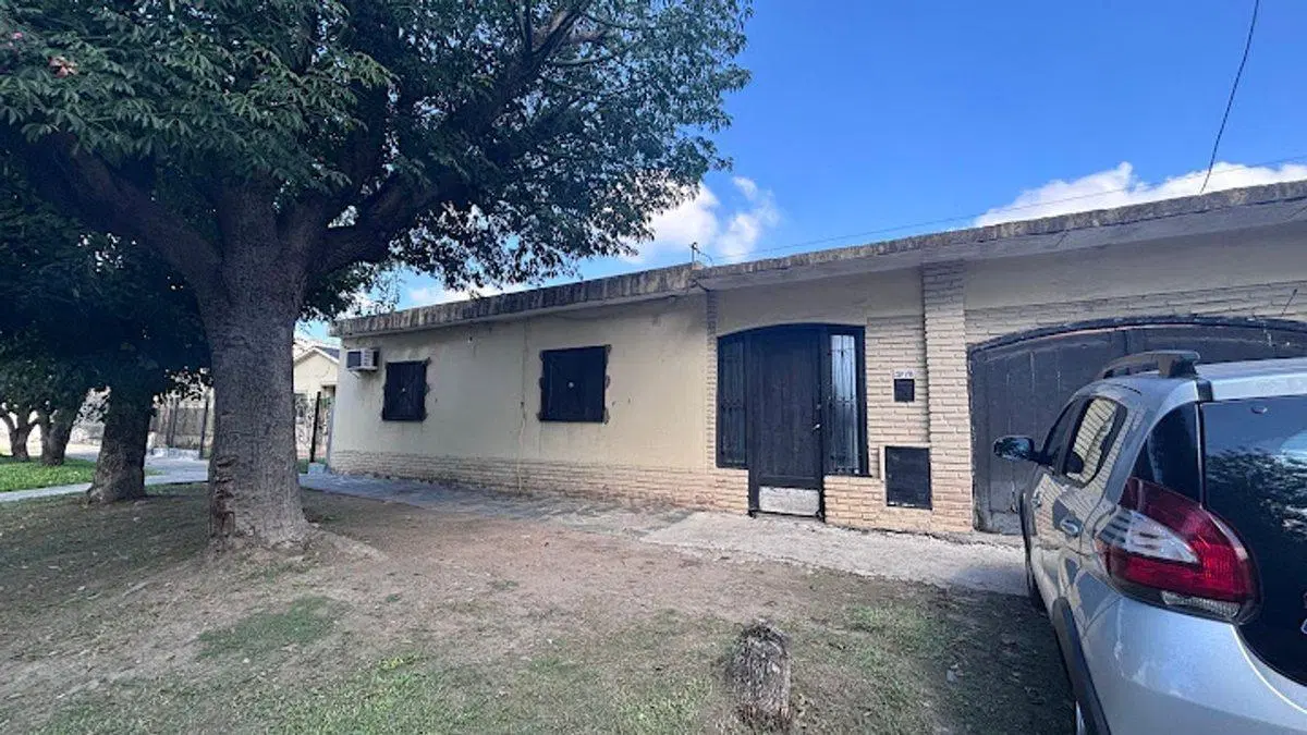 VENTA CASA 3 AMB PATIO GARAJE LOCAL QUILMES OESTE 4