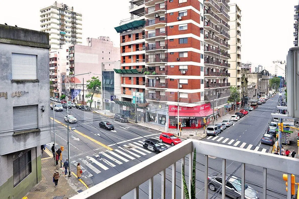 Venta 3 Amb en Avellaneda Centro c/ balcón 4