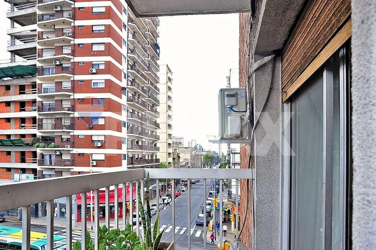 Venta 3 Amb en Avellaneda Centro c/ balcón 5