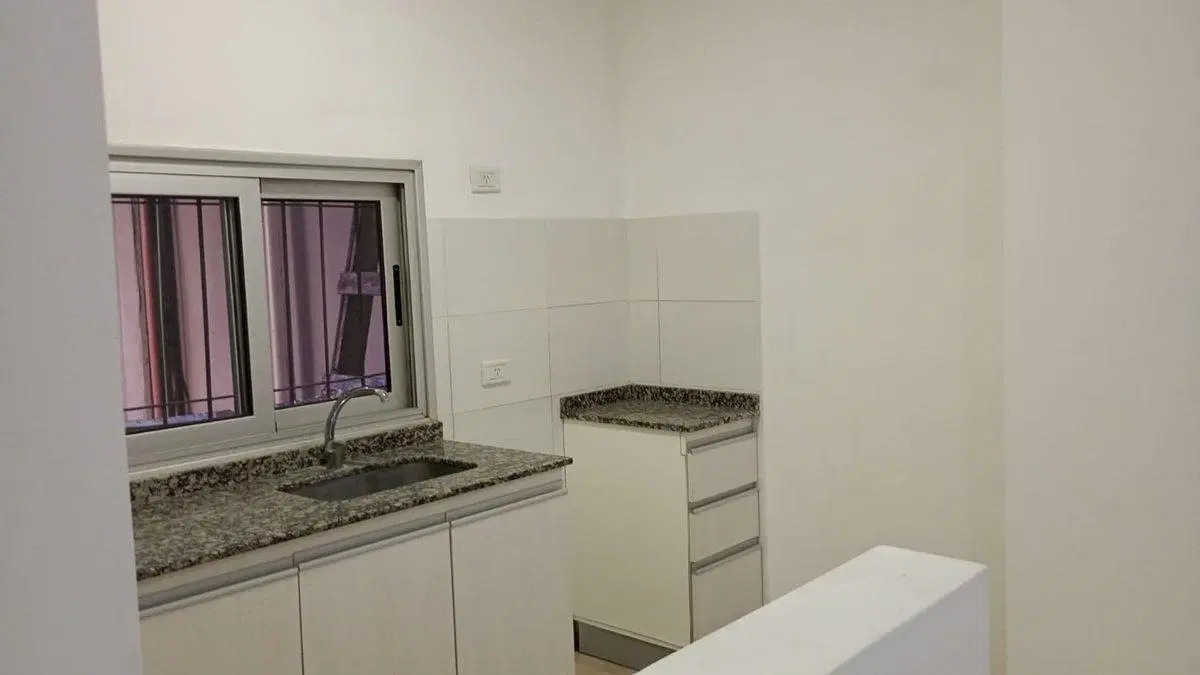 VENTA  2 AMBIENTES  DEPARTAMENTO EN BERAZATEGUI 5