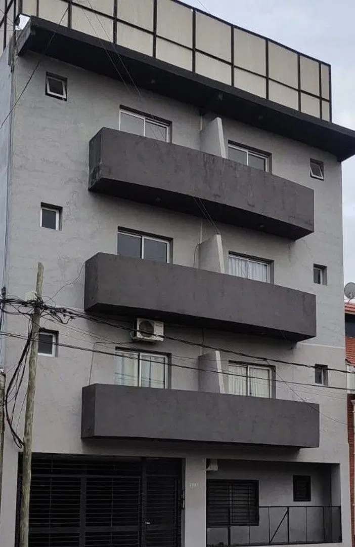 VENTA  2 AMBIENTES  DEPARTAMENTO EN BERAZATEGUI 2