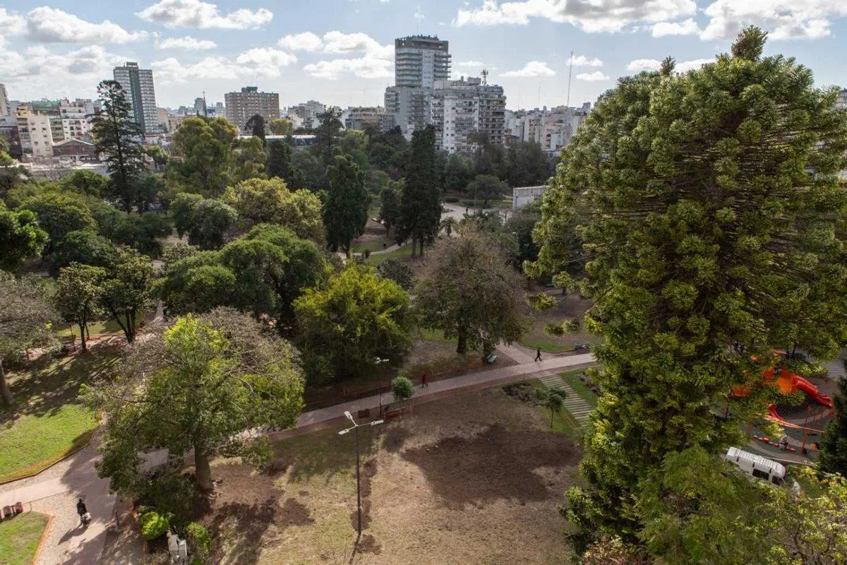 VENTA PISO 9 /  5 AMB FRENTE A PARQUE RIVADAVIA 3