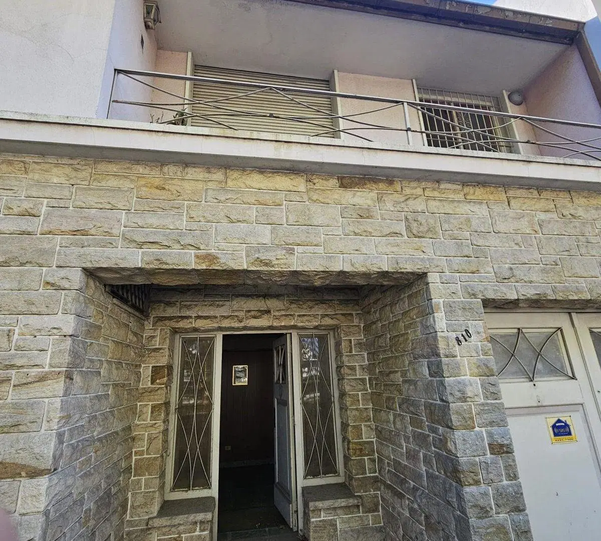 VENTA CASA  4 AMBIENTES WILDE GARAGE PATIO 2