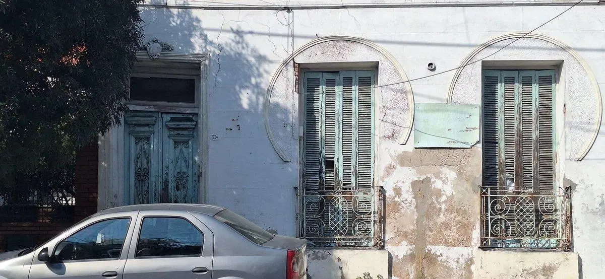 VENTA LOTE - CASA A DEMOLER O RECICLA - AVELLANEDA 4