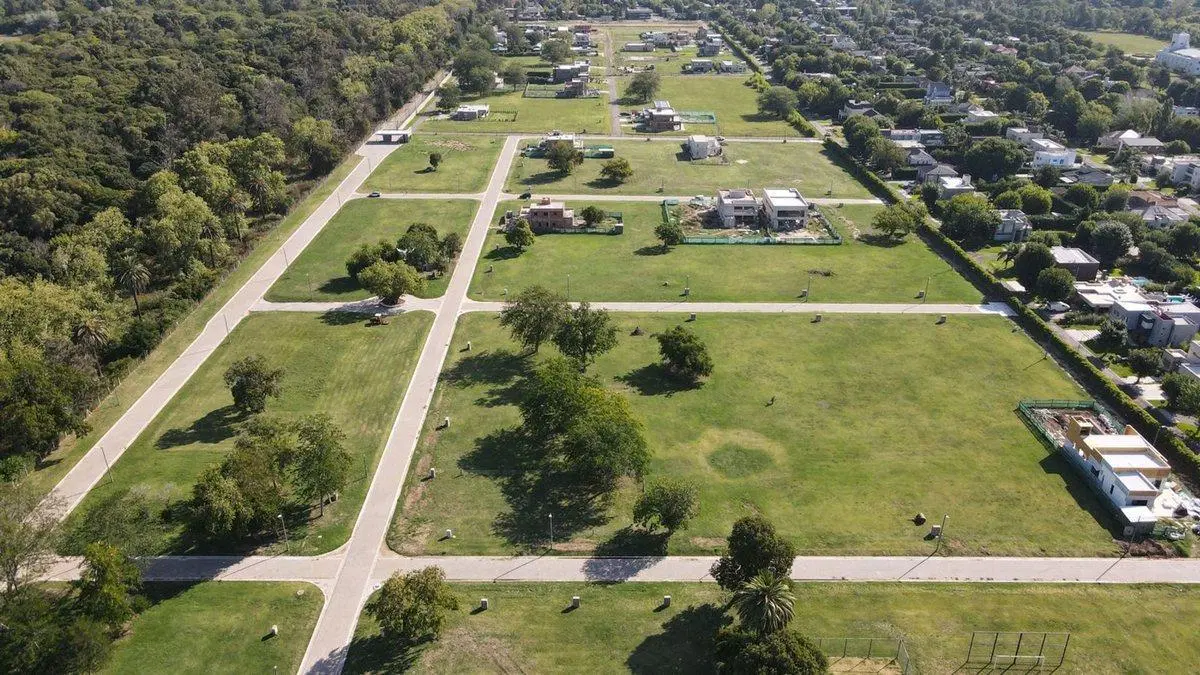 VENTA LOTE  BARRIO RESIDENCIAL LAS MORAS DE HUDSON 2