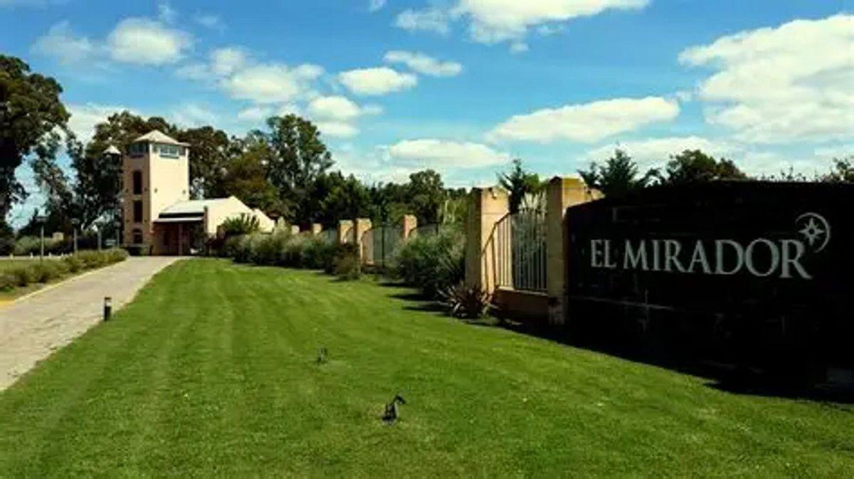 VENTA LOTE 1358 M2 BRANDSEN
