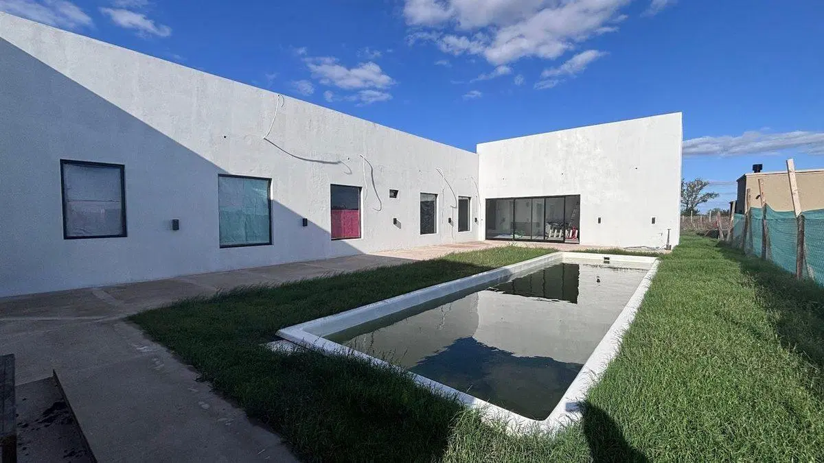 VENTA CASA 5 AMB PISCINA CONDOMINIO SAN FERMIN 2
