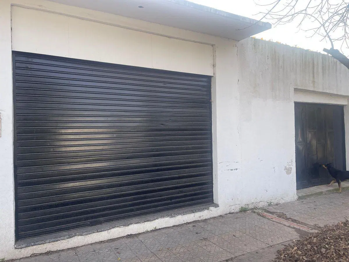 Venta Casa en Libertad Merlo, con local lote 395m2 4