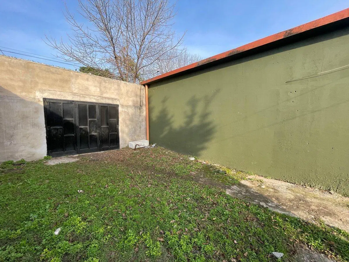 Venta Casa en Libertad Merlo, con local lote 395m2 2