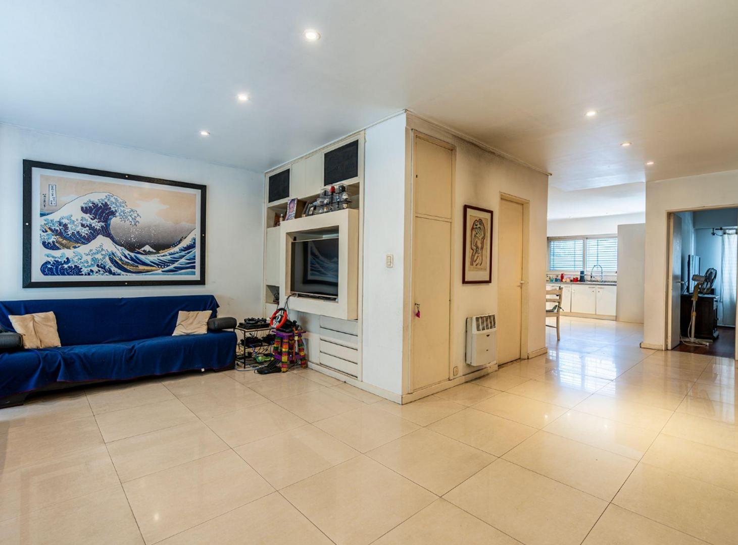 VENTA CASA PA CON COCHERA , LOCAL Y TALLER QUILMES