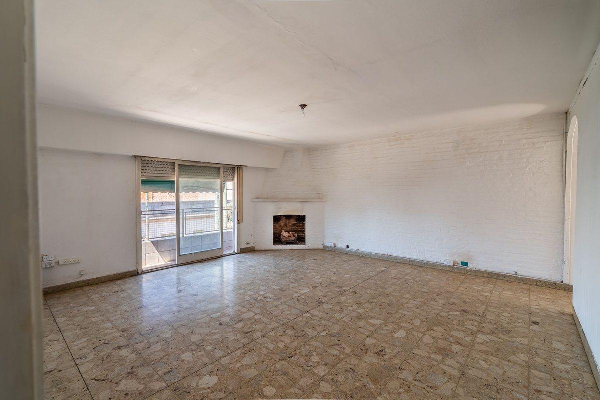 Foto de VENTA PH 3 AMBIENTES /TERRAZA LOMAS DEL MIRADOR, imagen 3