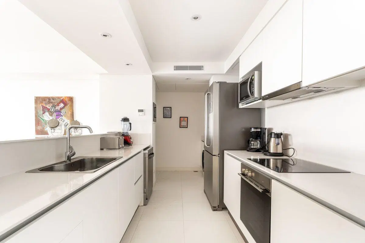 Venta departamento 3 ambientes cochera, Pto Madero 2