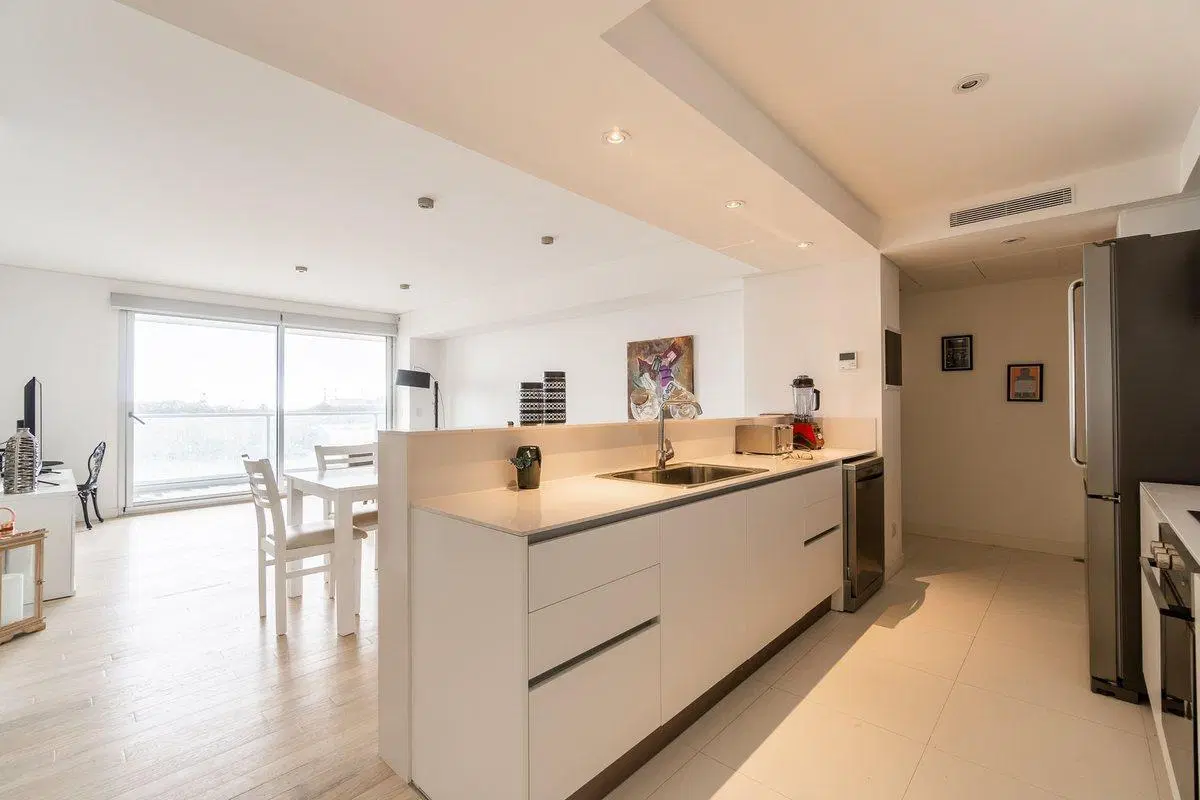 Venta departamento 3 ambientes cochera, Pto Madero 5