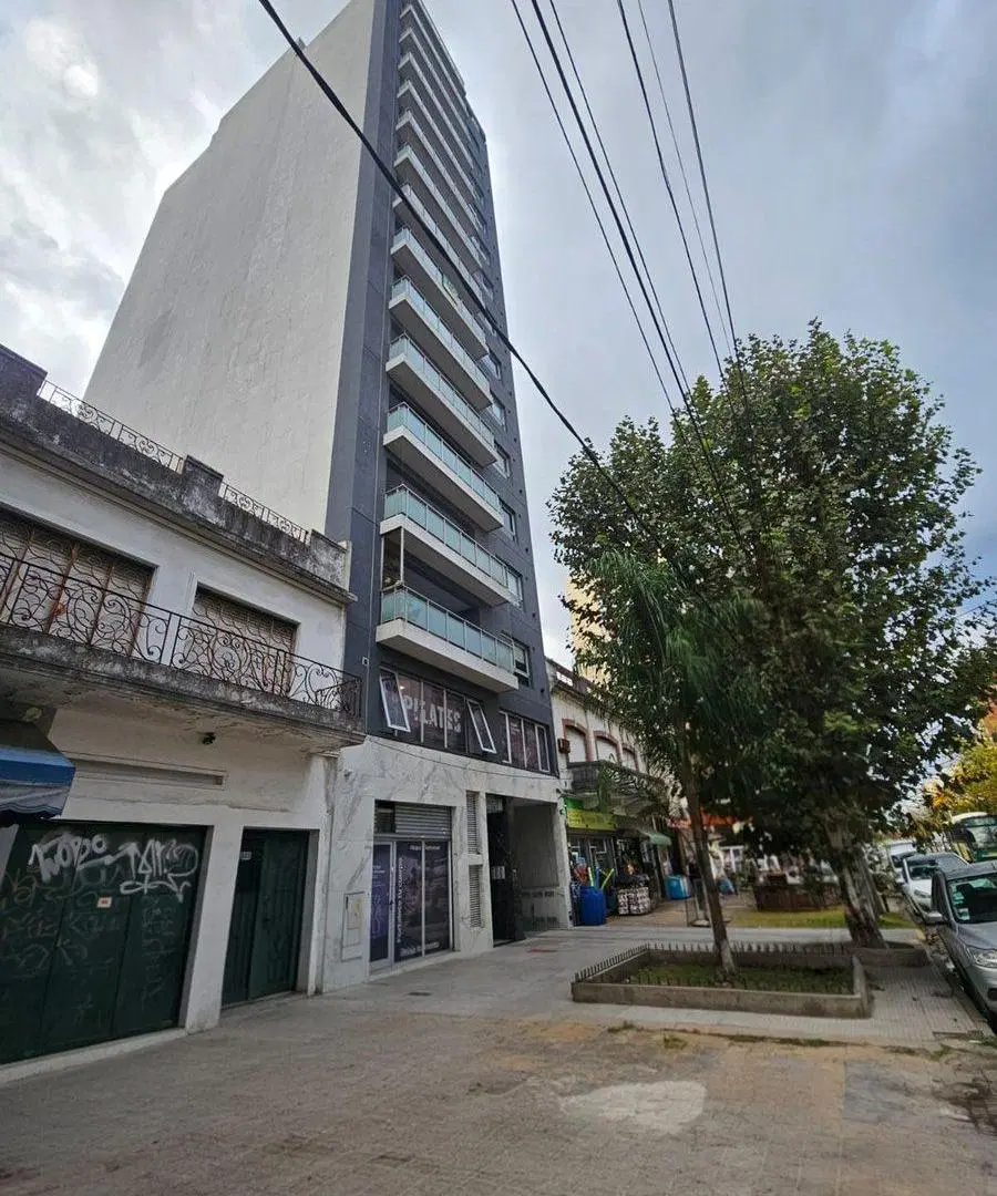 VENTA DPTO WILDE 3 AMBIENTES COCHERA 4