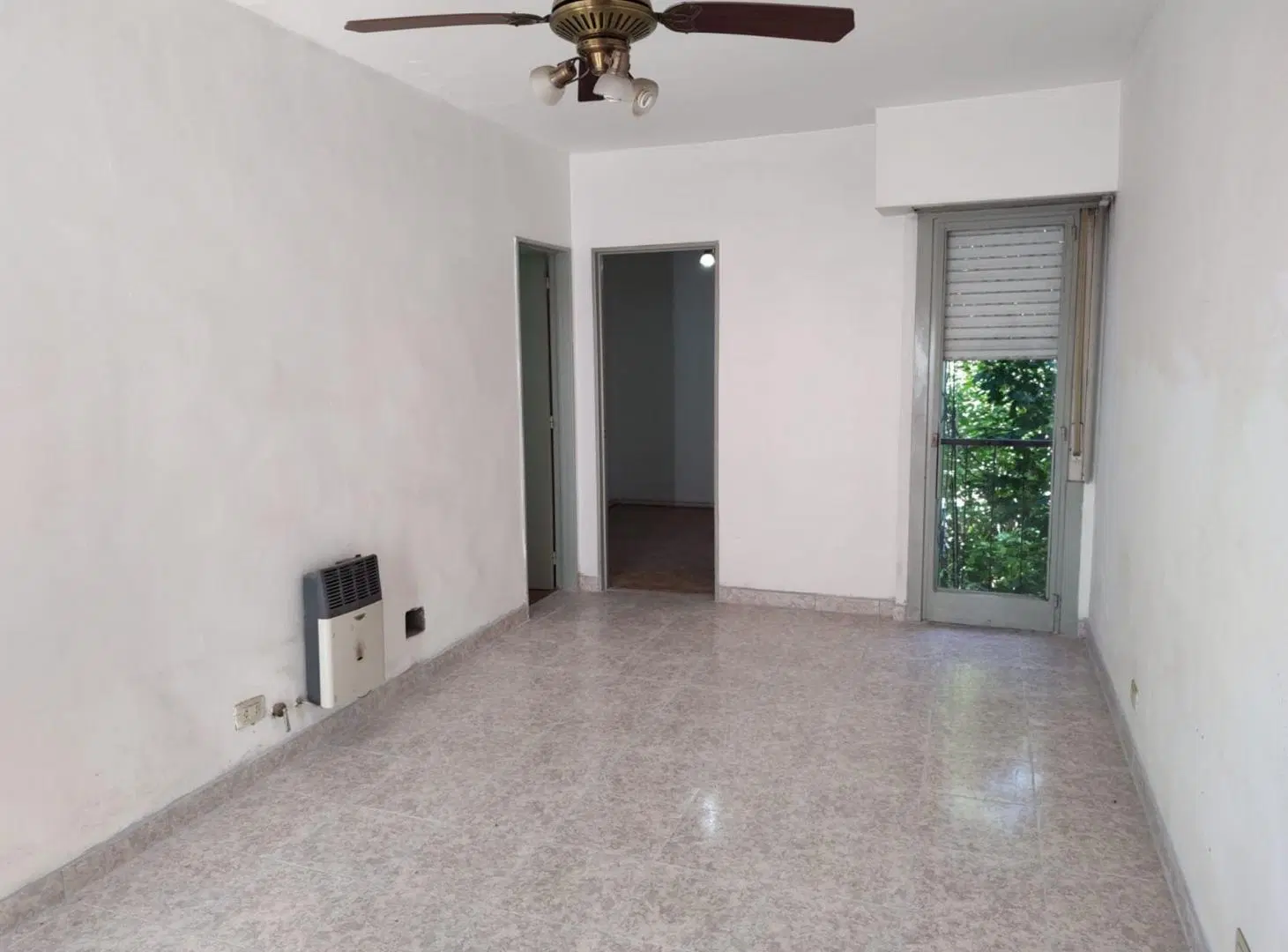 VENTA MORON DEPARTAMENTO 2 AMBIENTES CON PATIO 2