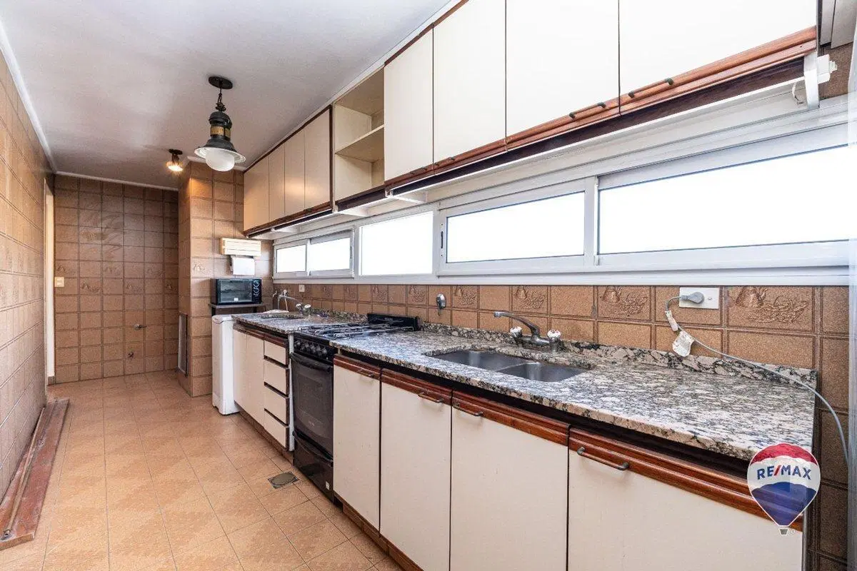 VENTA DEPTO 4 AMB COCHERA BALCON 4 BAÑOS ALMAGRO 5