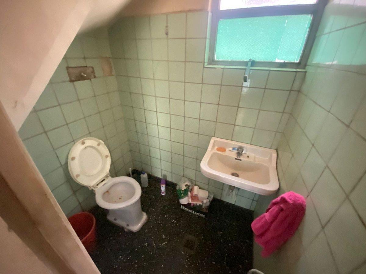 CASA A RECICLAR O LOTE EN PATERNAL
