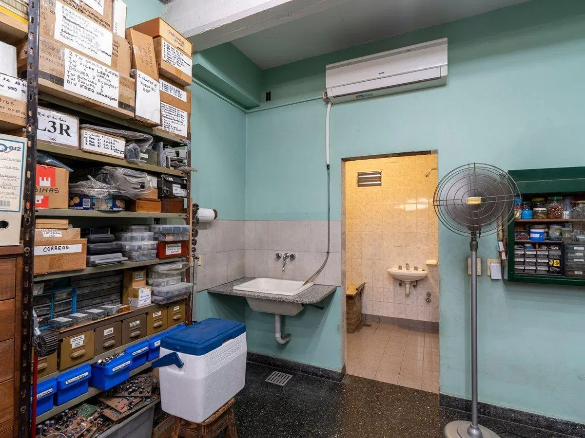 Venta Propiedad Apta Institucional P. Patricios 5