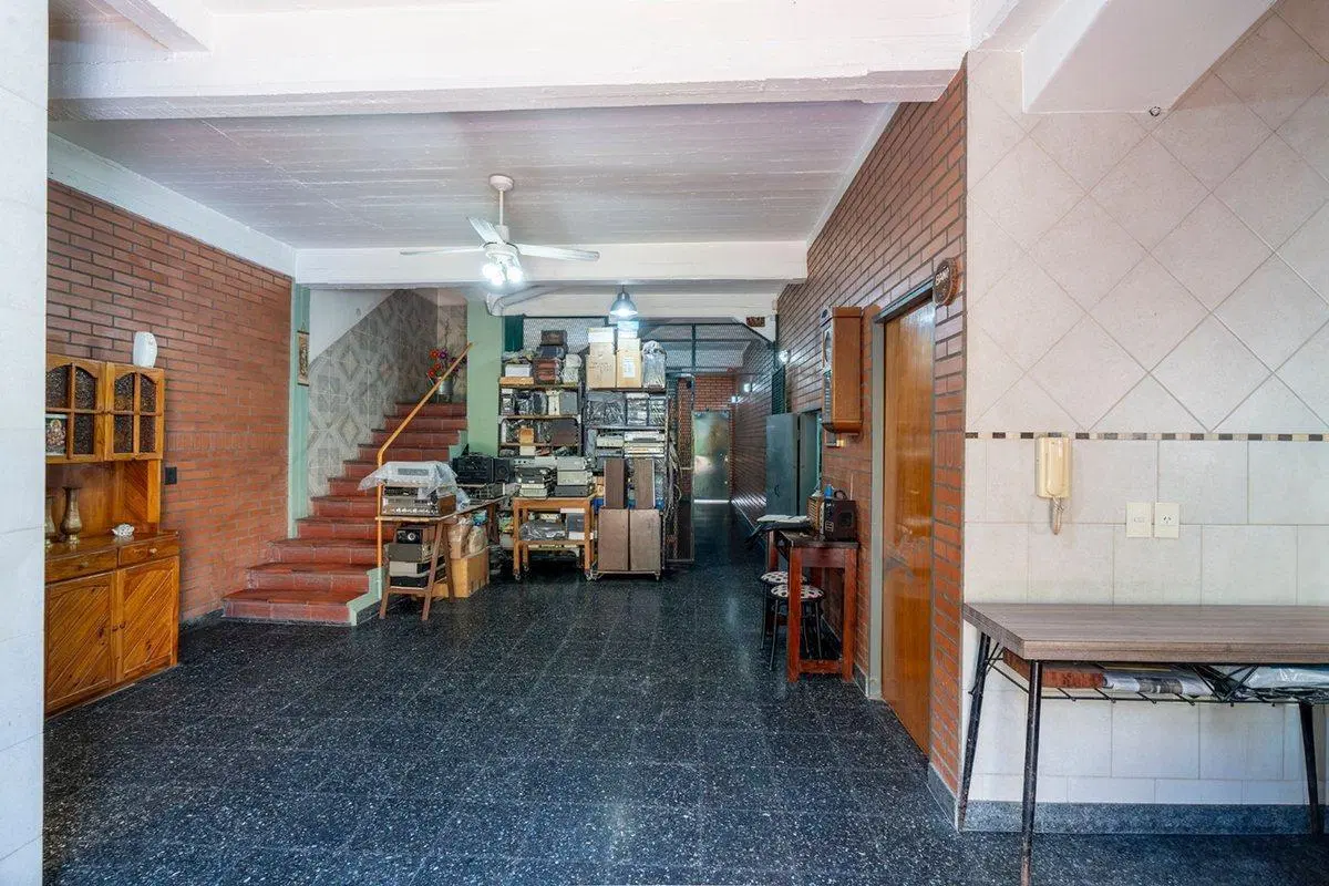 Venta Propiedad Apta Institucional P. Patricios 5