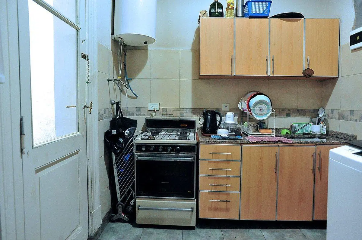 VENTA EXCELENTE PH CON PATIO EN CONSTITUCION CABA 3