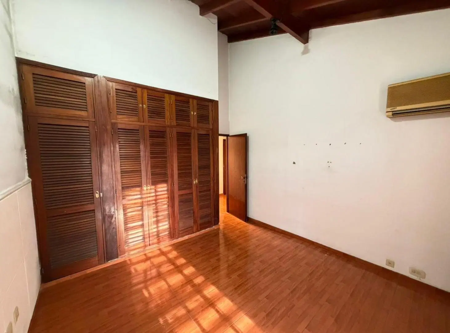 ALQUILER CASA LOS HORNOS 5 AMB C COCHERA Y ESTUDIO 4