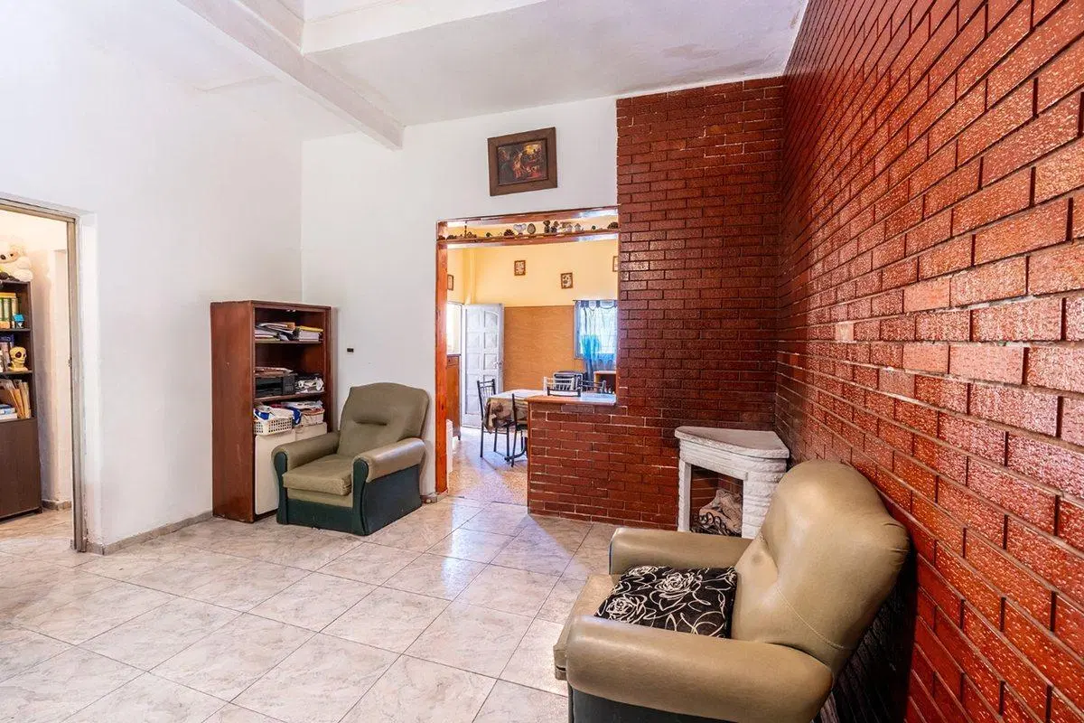 VENTA PH 6 AMBIENTES V. LUGANO CON PATIO Y TERRAZA 2