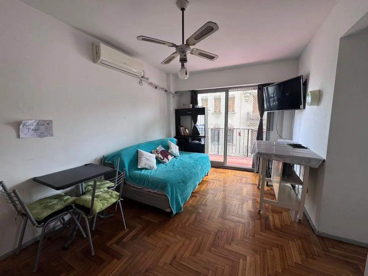 VENTA DEPTO 2 AMB CON BALCON Y RENTA BALVANERA 4