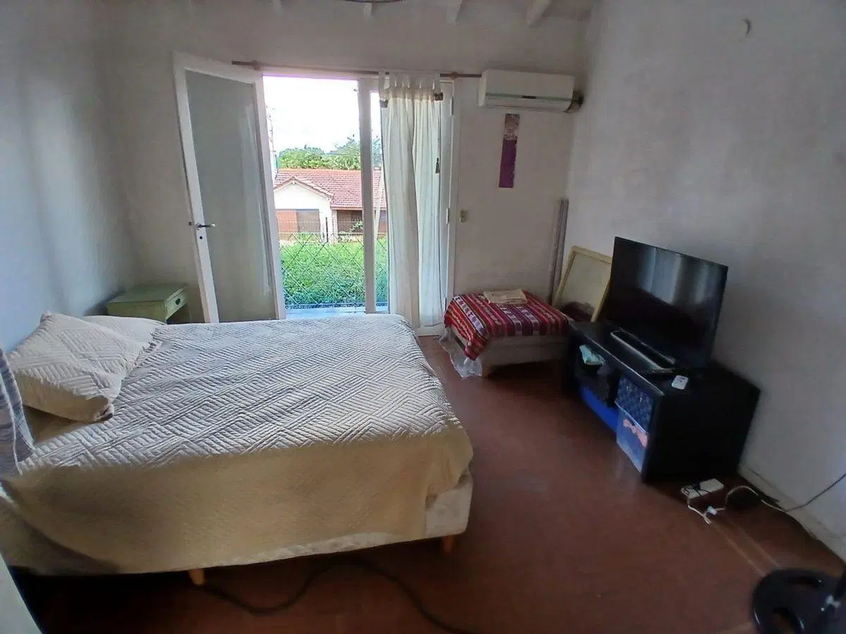 VENTA CASA 4 AMB. - BURZACO 2