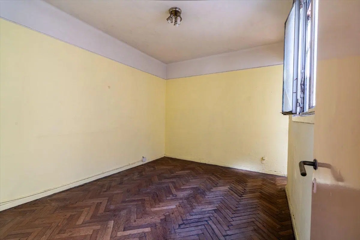 SEMI PISO DE 3 AMBIENTES CON DEPENDENCIA SAN TELMO 4