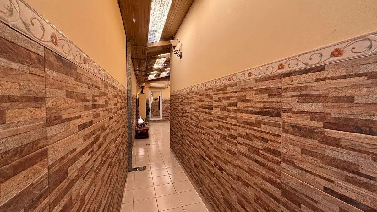 EN VENTA CASA 4 AMB COCHERA PATIO VILLA LUGANO 3