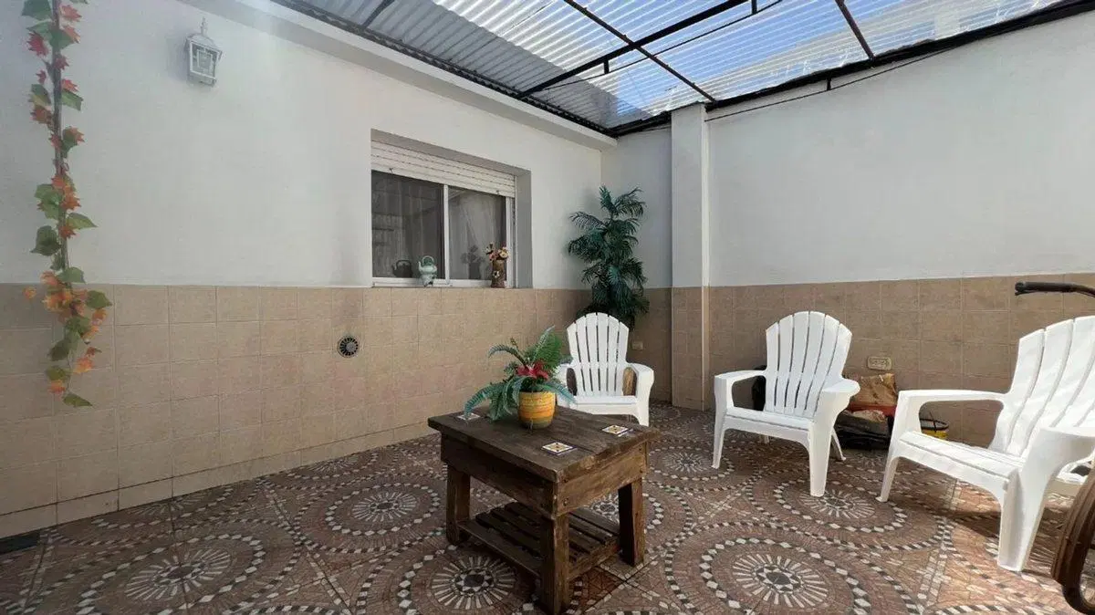 EN VENTA CASA 4 AMB COCHERA PATIO VILLA LUGANO 5