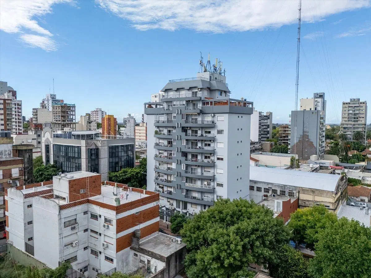 VENTA DEPARTAMENTO 4 AMBIENTES CON COCHERA QUILMES 3