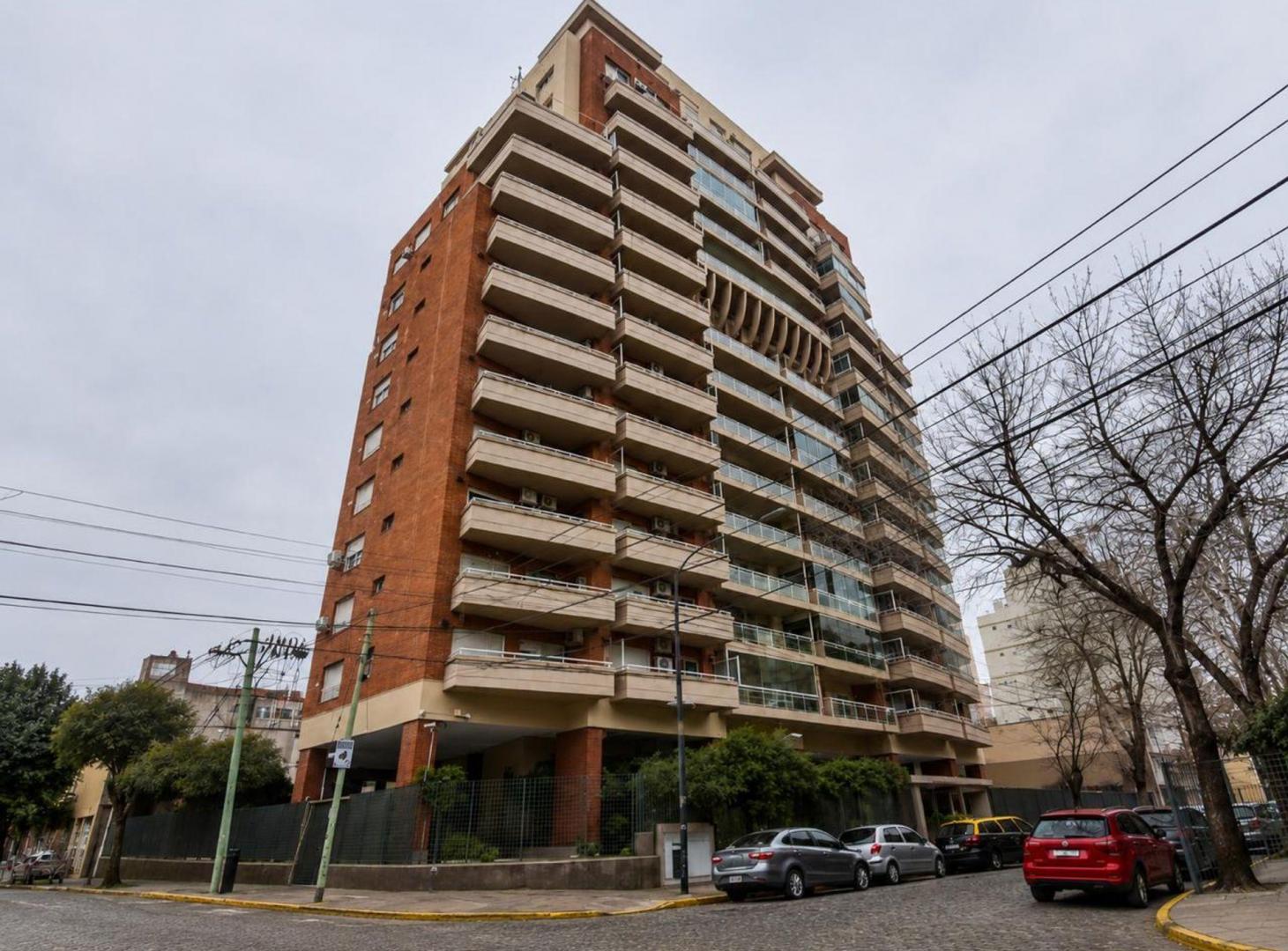 VENTA DEPTO 2 AMB. ALMAGRO CON BALCÓN Y AMENITIES
