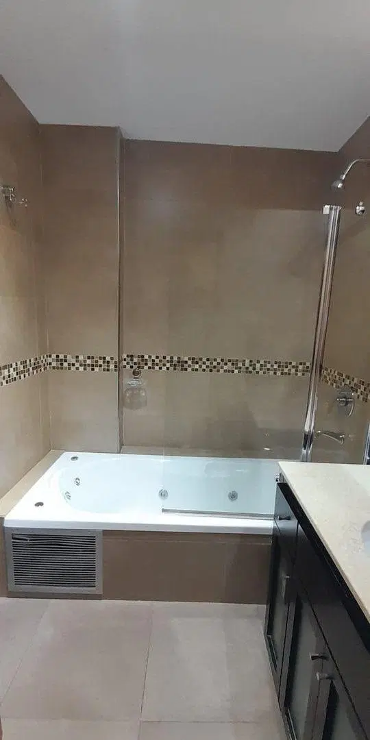 VENTA TRIPLEX IMPECABLE ,  4 AMBIENTES, BERNAL 3