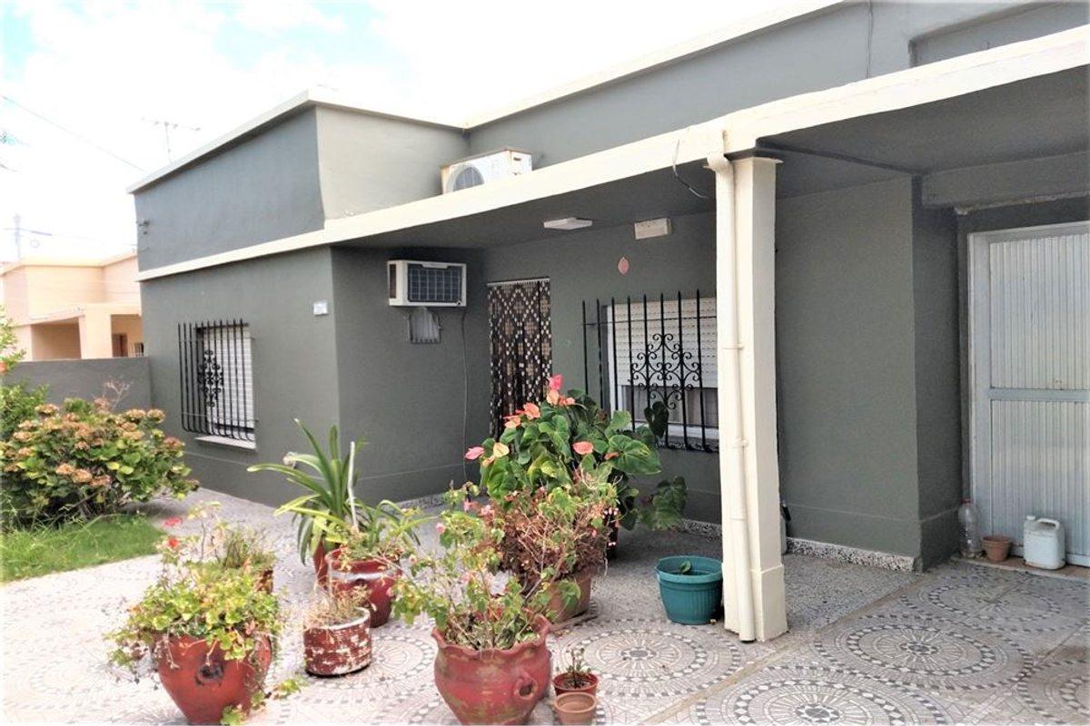 VENTA CASA 3 AMBIENTES, COCHERA Y PARQUE - QUILMES