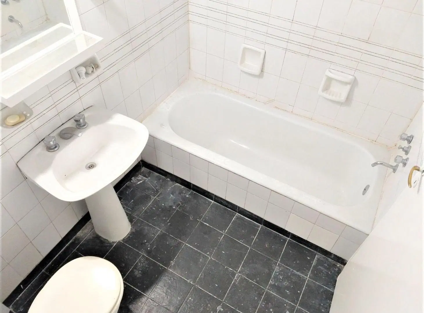 VENTA DEPARTAMENTO 3 AMBIENTES AVELLANEDA 8
