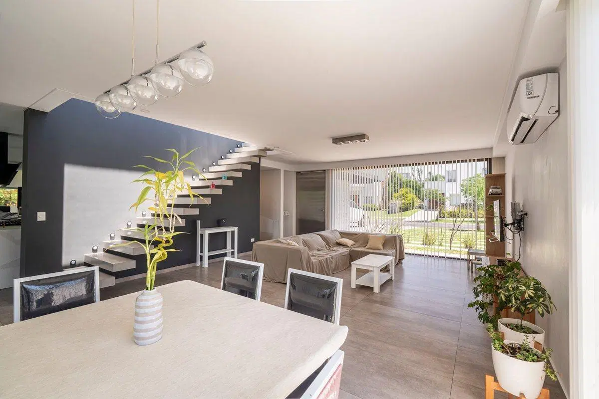VENTA CASA 4 AMBIENTES NUEVO QUILMES  LOTE INTERNO 2
