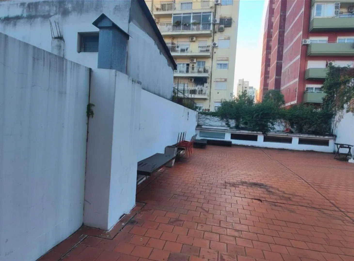 VENTA EXCLUSIVA OFICINA C/ GRAN TERRAZA PROPIA 3