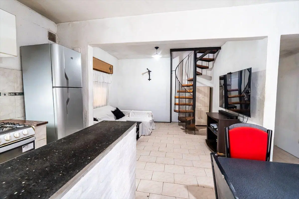 VENTA PH 4 AMB PATIO ESPACIO GUARDA COCHE - WILDE 3