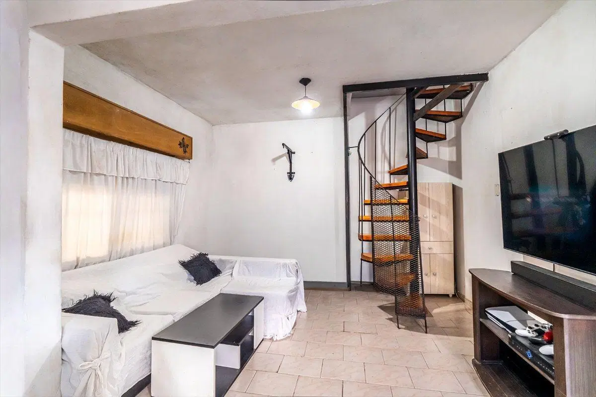 VENTA PH 4 AMB PATIO ESPACIO GUARDA COCHE - WILDE 2