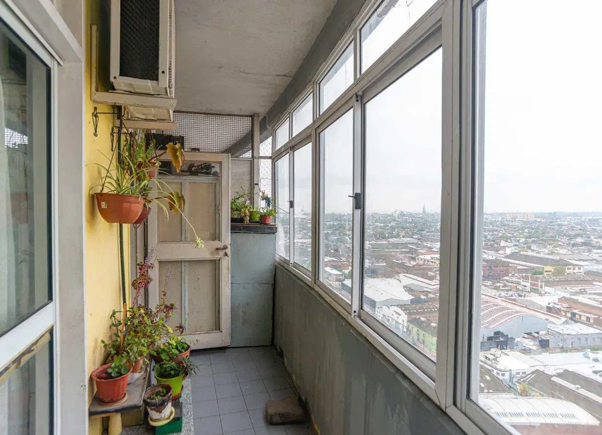 VENTA AVELLANEDA 3 AMB C/BALCON  TORRES PUEYRREDON 5
