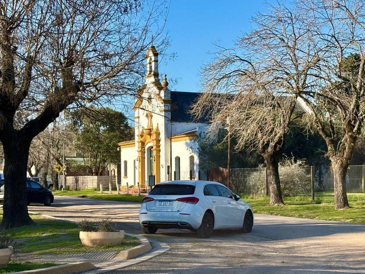 VENTA CASA 4 DORMITORIOS EN VILLA LIA 2