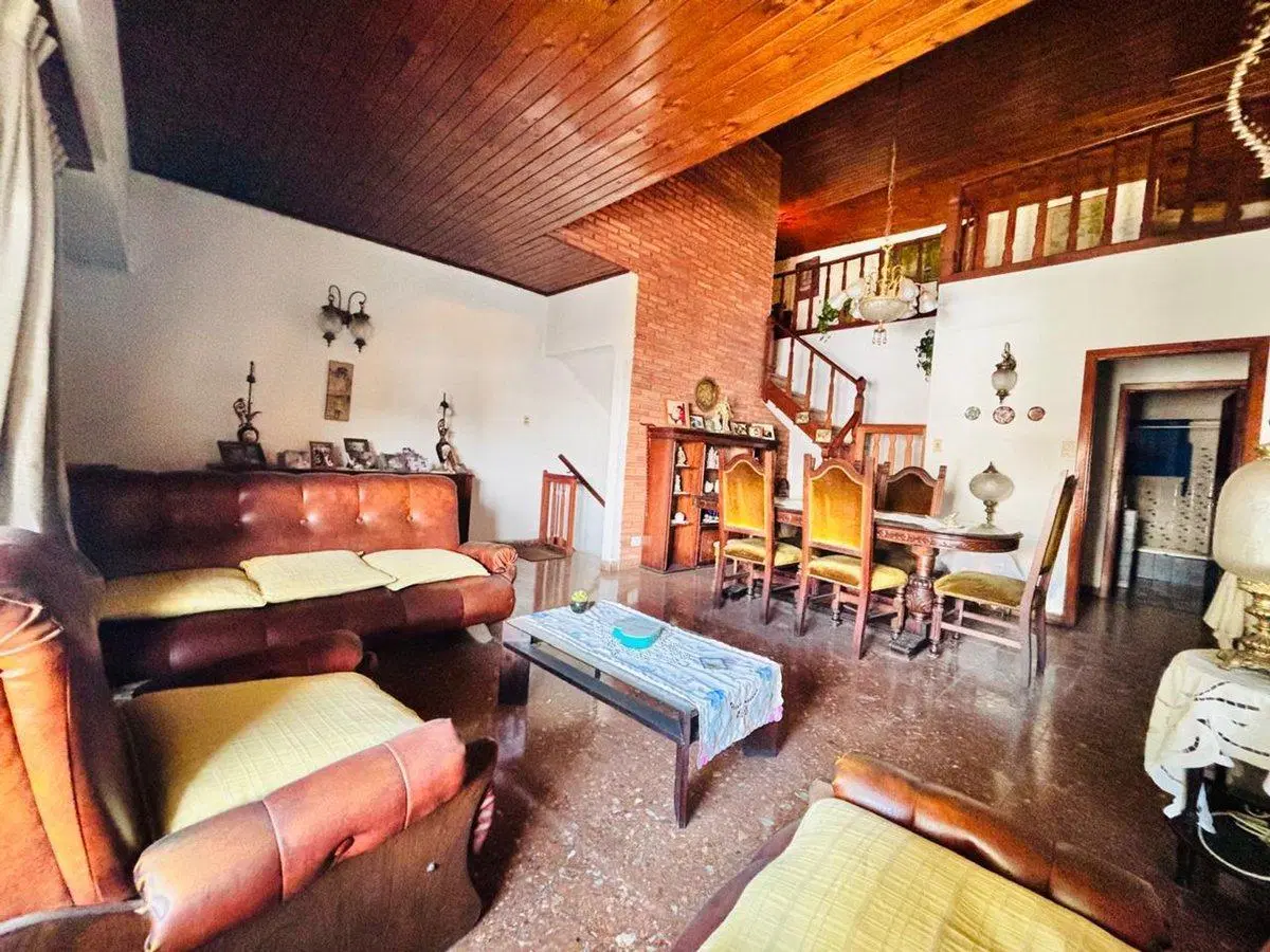 ALQUILER CASA 5 AMBIENTES AVELLANEDA MULTIFAMILIAR 2