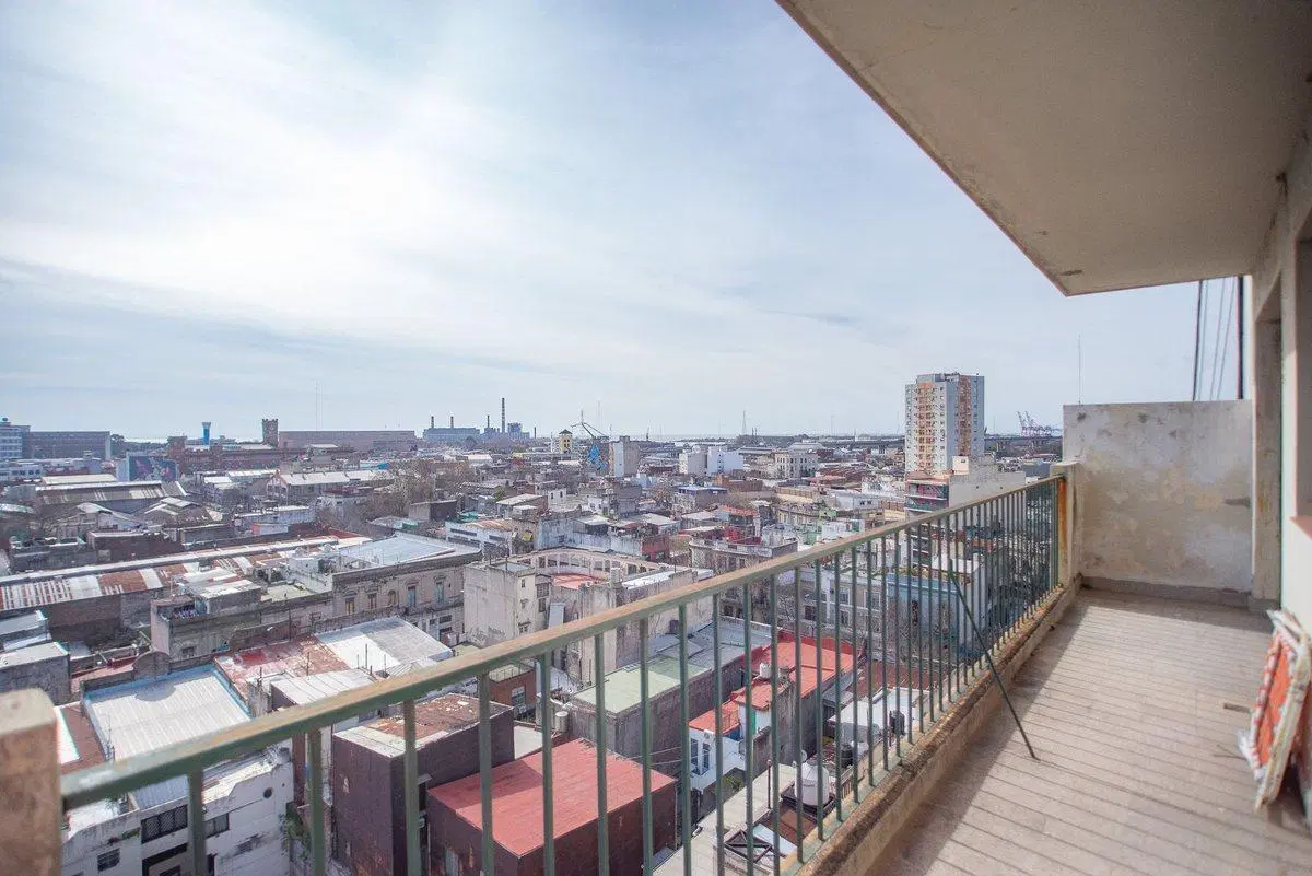 VENTA LA BOCA DEPARTAMENTO 5 AMB. C/ VISTA ABIERTA 4